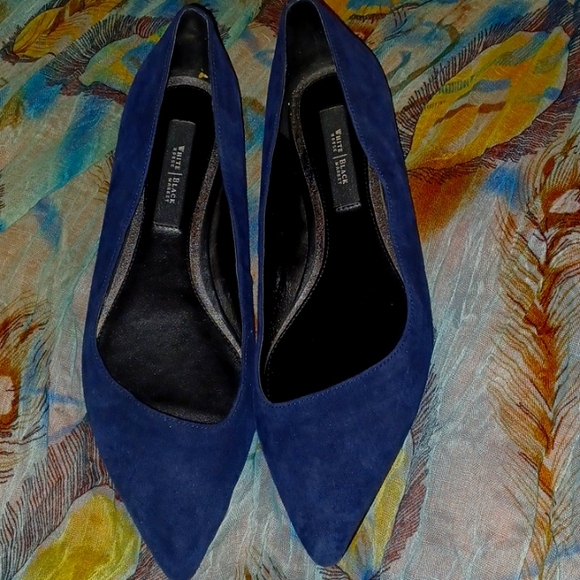 GUC WHBM Navy Suede Flats 8M - Picture 1 of 4